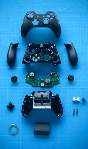 Bancada de reparo de consoles na PixelFIX